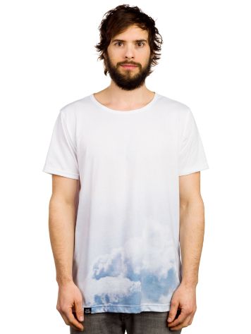 Blue Tomato Dip Dye Clouds T-Shirt Blue Tomato Dip Dye Clouds T-Shirt