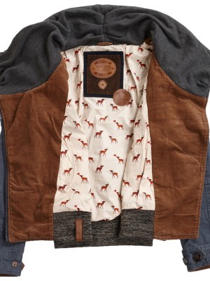 Geile schwarzhaarige